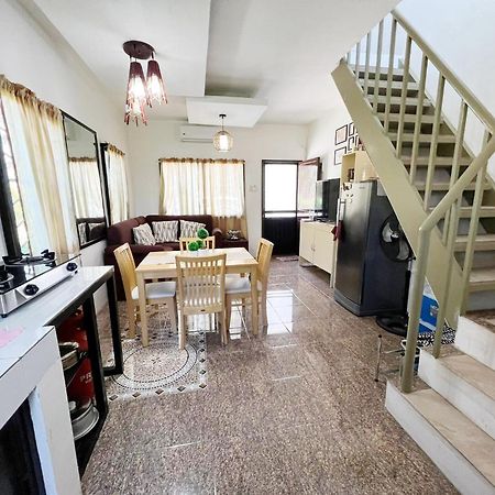 Beach Resorts Walking Distance To The Town House Davao City Exteriér fotografie