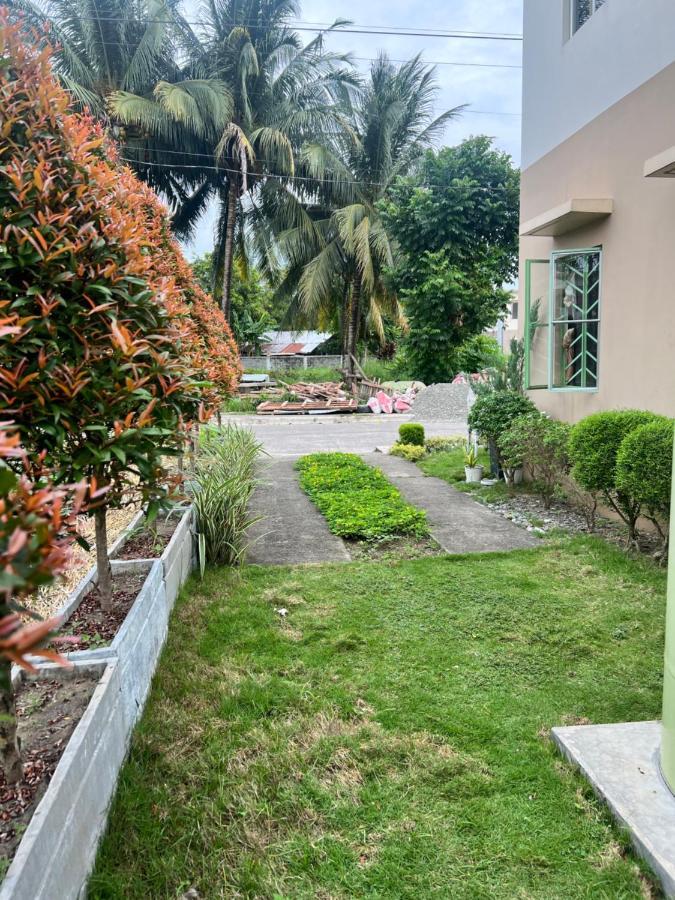 Beach Resorts Walking Distance To The Town House Davao City Exteriér fotografie