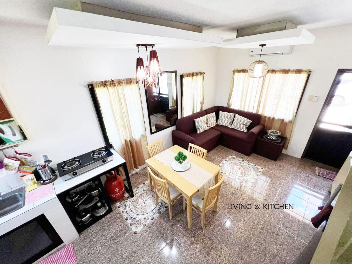 Beach Resorts Walking Distance To The Town House Davao City Exteriér fotografie