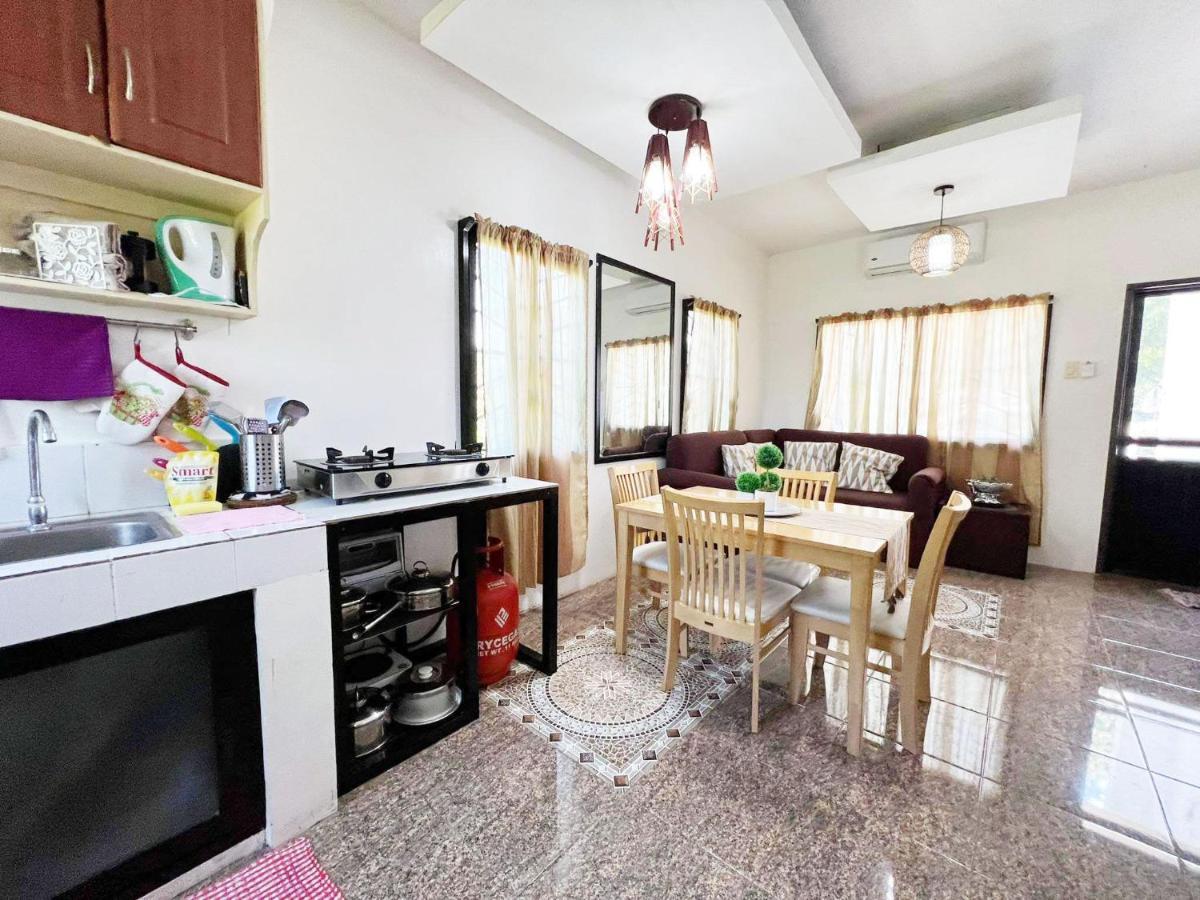 Beach Resorts Walking Distance To The Town House Davao City Exteriér fotografie